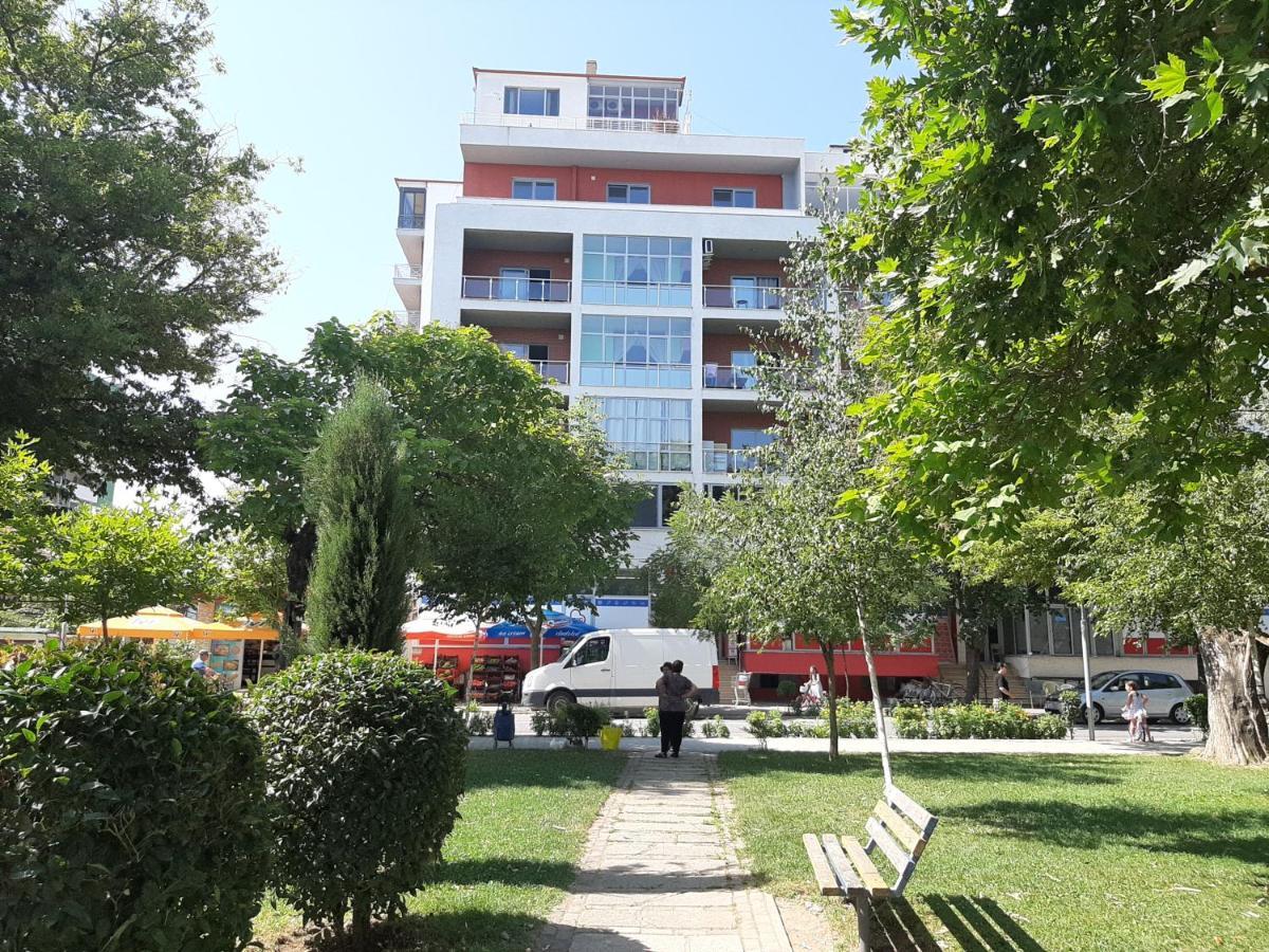 Elio'S Holiday Home Pogradec Zewnętrze zdjęcie