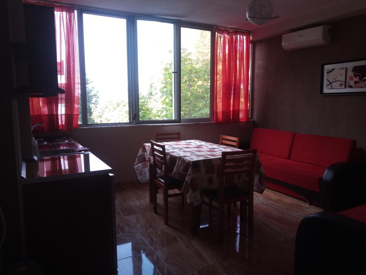 Elio'S Holiday Home Pogradec Zewnętrze zdjęcie